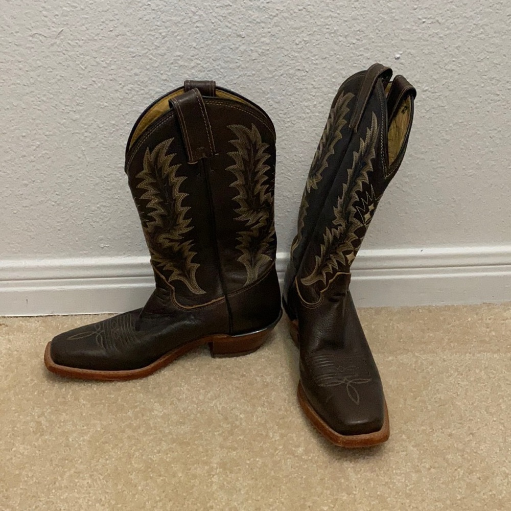 Tony Lama women’s cowboy boots